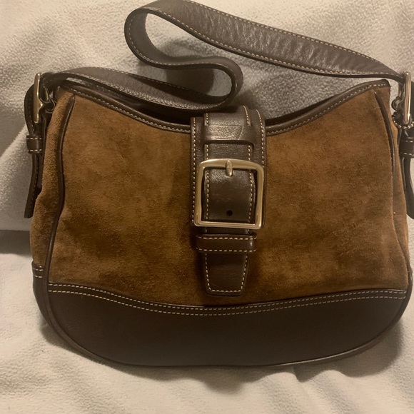 Coach Hampton brown leather and suede baguette bag - Picture 2 of 14
